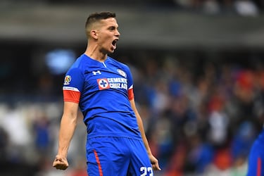 Dejó corazones rotos en Cruz Azul para irse a Boca Juniors de su natal Argentina.