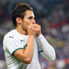 Destrozan a Raphael Veiga