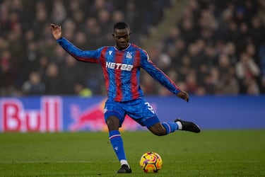 El británico termina contrato hoy. Con un valor de mercado de 25 millones de euros, su posición en el mercado lo sitúa disponible en el mercado. Atlético de Madrid, Barcelona o AC Milán no le pierden de vista.