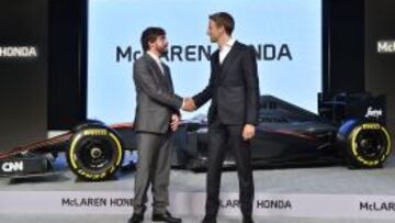 Alonso y Button, tan amigos.