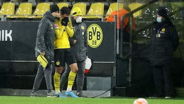 Gio Reyna in tears after suffering another injury with Dortmund