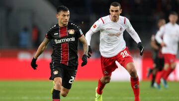 Cologne (Germany), 14/12/2019.- Leverkusen's Charles Aranguiz (L) and 1. FC Koeln's Ellyes Skhiri in action during the German Bundesliga soccer match between 1. FC Koeln and Bayer Leverkusen in Cologne, Germany, 14 November 2019. (Alemania, Colonia) EFE/EPA/FRIEDEMANN VOGEL CONDITIONS - ATTENTION: The DFB regulations prohibit any use of photographs as image sequences and/or quasi-video.