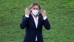 Soccer Football - Copa America 2021 - Semi Final - Brazil v Peru - Estadio Nilton Santos, Rio de Janeiro, Brazil - July 5, 2021 Peru coach Ricardo Gareca REUTERS/Sergio Moraes