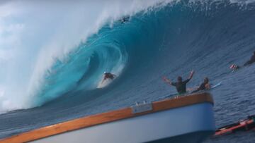 Ola gigante rompiendo en Cloudbreak, 7 de marzo del 2024.