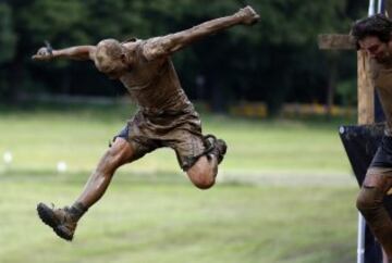 Barro y obstáculos en la Tough Mudder