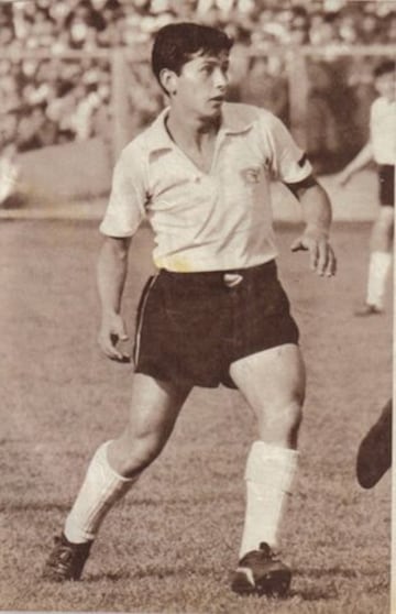 Francisco 'Chamaco' Valdés le convirtió 16 goles en 21 partidos a la UC por Colo Colo, siendo su máximo verdugo.