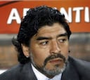 Maradona agrede a un fotógrafo