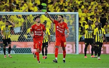 Aubameyang, autor del gol de penalti ante Al Ittihad.