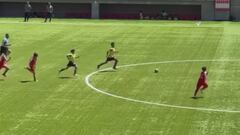 El hijo de Humberto Suazo imita a su padre y sorprende a todos con esta jugada: ¡golazo!