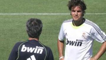 Mourinho y Pedro León han vuelto a hablar durante el entrenamiento.