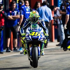 Pole de Rossi, con Márquez 2º y el recuperado Lorenzo 3º