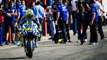 Valentino Rossi saliendo a pista en Motegi.