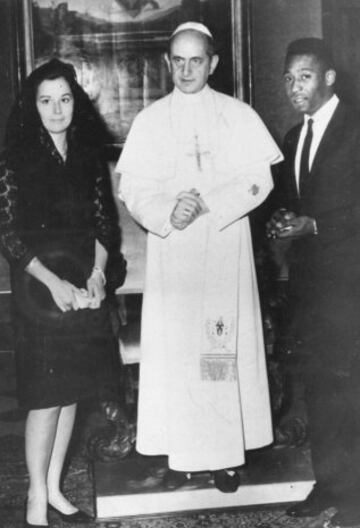 Pelé, durante una recepción con el Papa Pablo VI.