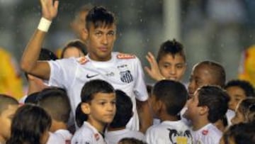 Neymar ficha por el Barcelona