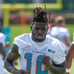 Tyreek Hill advierte que se acaban las oportunidades a Tua Tagovailoa