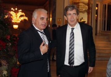 Premios AS 2014. Pedro Pablo San Martín con Manuel Pellegrini, entrenador del Manchester City.