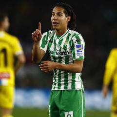 El Betis inscribe a Diego Lainez en la Europa League