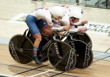 La delegación británica está siendo la gran protagonista en los primeros días de los Mundiales de Glasgow. De momento, lideran el medallero gracias al ciclismo en pista, modalidad en la que son una potencia mundial. Katie Archibald, Elinor Barker, Josie Knight y Anna Morris destacan en la prueba de persecución por equipos.