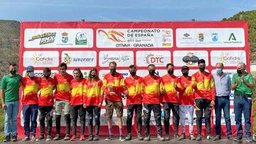 Ganadores del Campeonato de Espa&ntilde;a de Descenso en MTB celebrado en Ot&iacute;var (Granada).