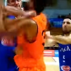 Gallinari: puñetazo, fractura en un dedo y ¡adiós al Eurobasket!