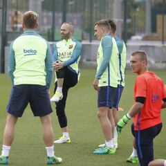 Entrenamiento final con Iniesta: listo para el Villarreal