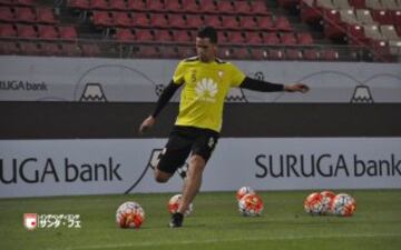 Independiente Santa Fe suma tres días de trabajo en Japón y tiene todo listo para buscar el título de la Suruga Bank el miércoles.