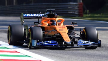 Carlos Sainz durante los entrenamientos del viernes en el GP de Italia.