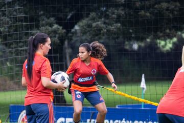 Bajo la dirección de Nelson Abadía, la Selección Colombia Femenina empezó trabajos con miras a los Juegos Panamericanos de Lima 2019.