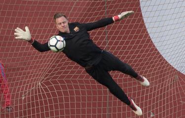 Neymar exit made Barcelona stronger - Ter Stegen