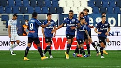 El Atalanta celebra el gol de Miranchuk.