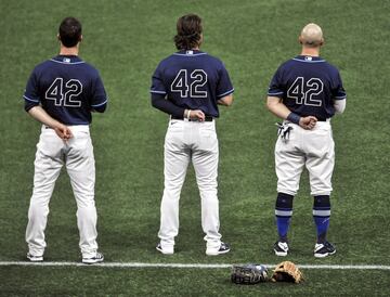 Joey Wendle, Brett Phillips y Mike Brosseau, de Tampa Bay Rays.