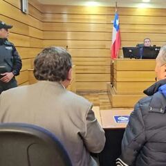 Facilitó las licencias de conducir a los jugadores de Colo Colo, estuvo en prisión preventiva y fue electo alcalde en las Elecciones