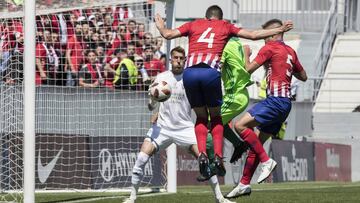 Atleti B y Mirandés emplazan el desenlace final a Anduva