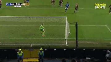 Muchos ya lo catalogan como el lanzamiento de falta perfecto: el golazo de Aasgard con el Rangers