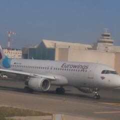 El avión está a punto de despegar de Mallorca cuando un gesto drástico del piloto activa la pesadilla para los pasajeros