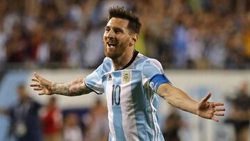 CHICAGO, IL - JUNE 10: Lionel Messi #10 of Argentina celebrates his second goal against Panama during a match in the 2016 Copa America Centenario at Soldier Field on June 10, 2016 in Chicago, Illinois. Argentina defeated Panama 5-0.   Jonathan Daniel/Getty Images/AFP
 == FOR NEWSPAPERS, INTERNET, TELCOS &amp; TELEVISION USE ONLY ==