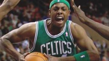 Los Celtics se llevaron la victoria en el Madison Square Garden con una canasta decisiva de Paul Pierce.