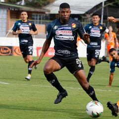 Pereira vence a Envigado y mantiene ventaja en el descenso