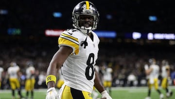 (FILES) In this file photo taken on December 23, 2018 Antonio Brown #84 of the Pittsburgh Steelers celebrates a touchdown during the second half against the New Orleans Saints at the Mercedes-Benz Superdome in New Orleans, Louisiana. - raiders (Photo by Chris Graythen / GETTY IMAGES NORTH AMERICA / AFP)