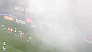 ¡Era el primer gol de la nueva Bundesliga y nadie lo vio por el humo!