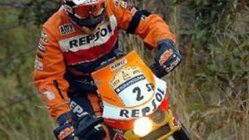 <b>BUSCA LA VICTORIA.</B> El español Marc Coma tiene en su mano el triunfo en la clasficación final de motos.