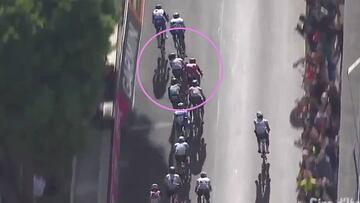 Los empujones de Démare a Molano en la etapa 7 del Giro