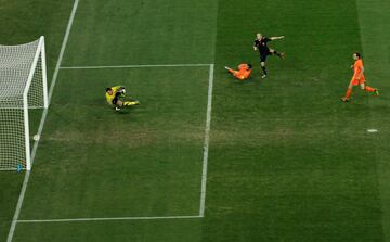 El gol de Andr¨¦s Iniesta desde otra perspectiva.
