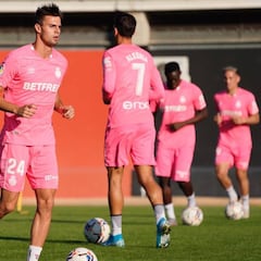 Valjent vuelve con el grupo tras su aislamiento