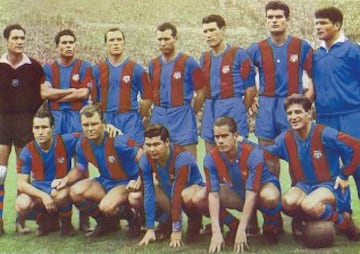 Este a?o 1960 por mejor cociente de goles el Barcelona consigui su octavo ttulo. De pie: Ramallets,Olivella, Rodri, Gracia, Segarra, Gensana y Medrano (portero suplente). Abajo: Tejada, Kubala, Eulogio Martnes, Luisito Suarez y Szibor.