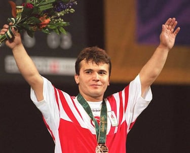 Turkey mourns the death of 'pocket Hercules' Suleymanoglu