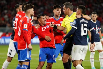 Gary Medel (ic) of de Chile 