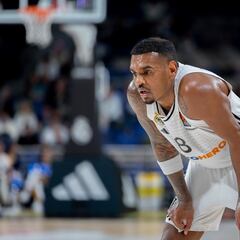 Chus Mateo defiende su rotación y también a Rathan-Mayes: “Volverá a jugar”