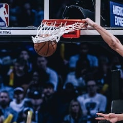 El ciclón Simmons y el muro Sixer apagan Brooklyn