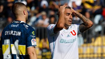 Futbol, Everton vs Universidad de Chile.
Fecha 15, campeonato 2024.
El jugador de Universidad de Chile Leandro Fernandez, derecha, se lamenta tras desperdiciar una ocasion de gol contra Everton durante el partido de primera division disputado en el estadio Sausalito de Vina del Mar, Chile.
02/06/2024
Andres Pina/Photosport

Football, Everton vs Universidad de Chile.
15th turn, 2024 National Championship.
Universidad de Chile’s player Leandro Fernandez, right, reacts after wasting a chance of goal against Everton during the first division match held at the Sausalito stadium in Vina del Mar, Chile.
02/06/2024
Andres Pina/Photosport